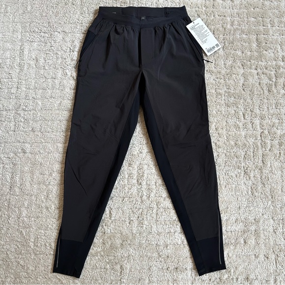 *Shorter Lululemon Surge Hybrid Pant - Black - Picture 3 of 5